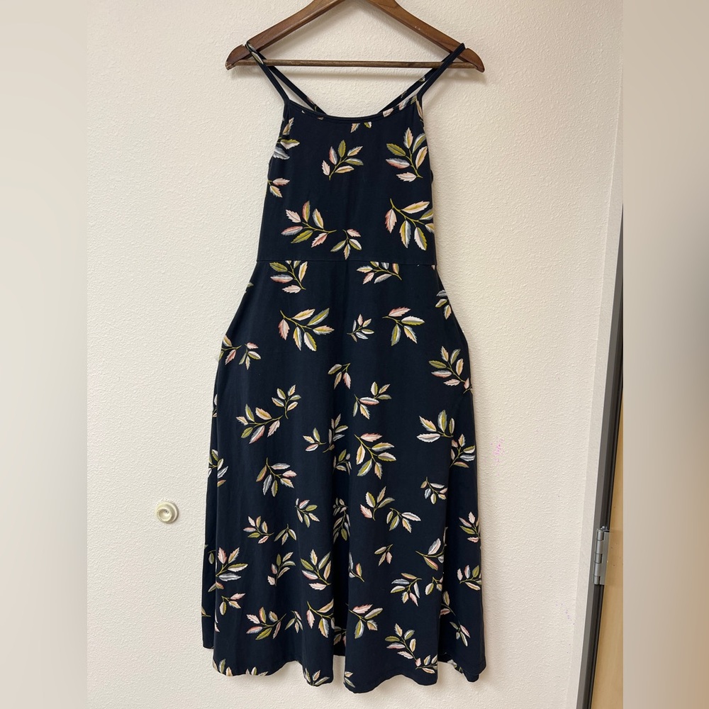 Pact Organic and Fit and Flare Shorty Midi Dress Golden Hour Leaves Size L